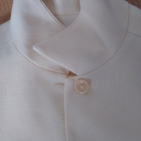 Cleo Cream blazer with shoulder pads size 12 Made in Canada - Picture 3 of 13